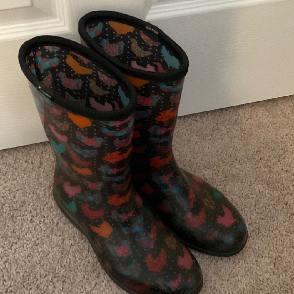 Sloggers Vibrant Chicken Rain Boots - Picture 4 of 4